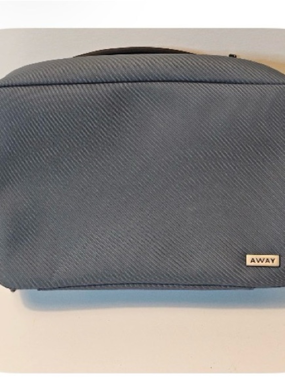 AWAY Slate Gray Travel Dopp Kit - size small